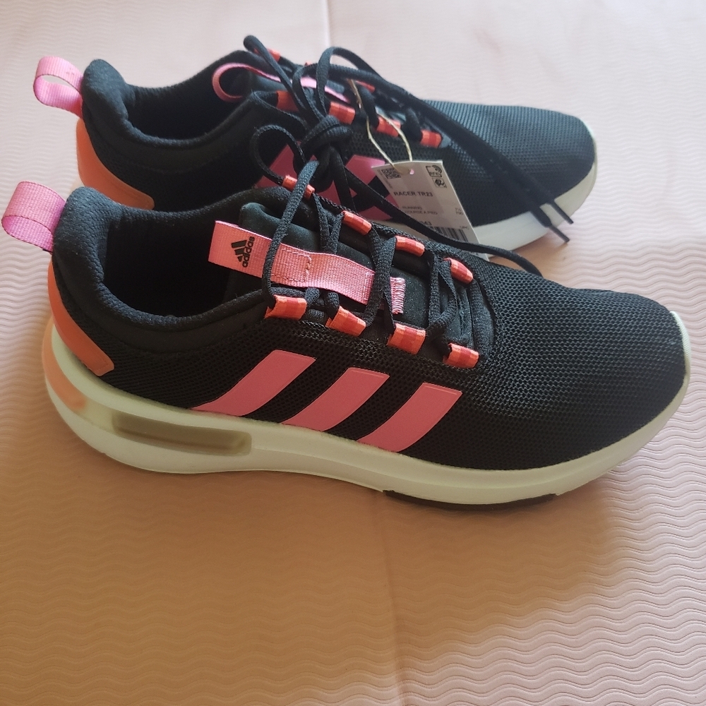 ADIDAS Racer TR23 Women's Sneakers NWT Black & Pink Fusion - Picture 3 of 8
